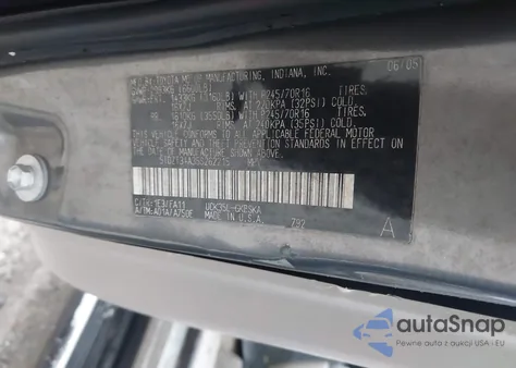 2005 Toyota Sequoia Sr5 V8 z USA, uszkodzony, nr VIN 5TDZT34A35S262215